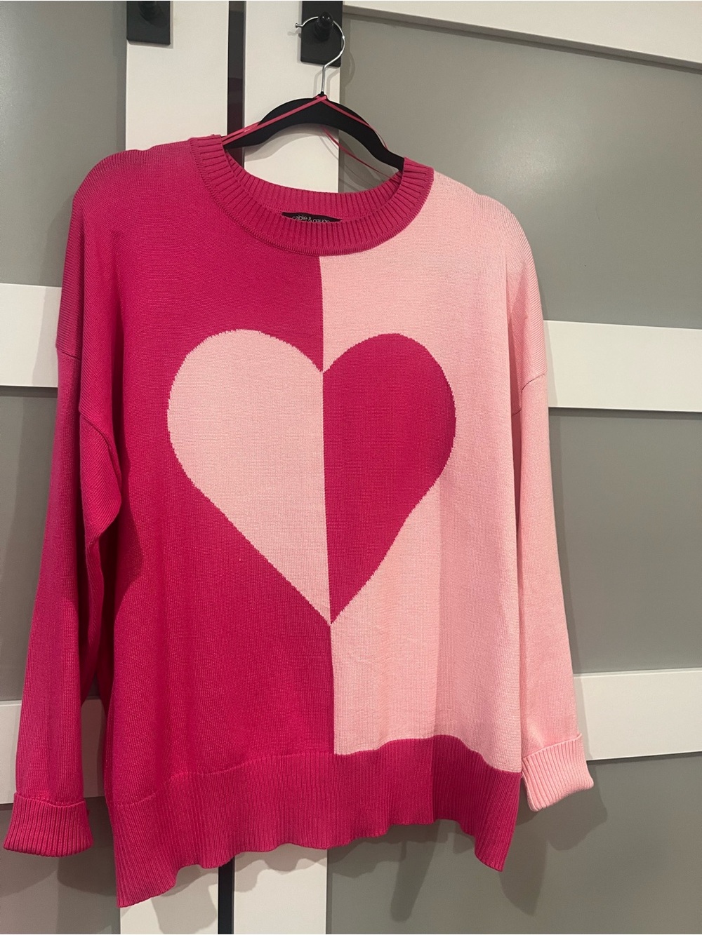 Cable & Gauge Two-Tone Pink Heart Crewneck Sweater
